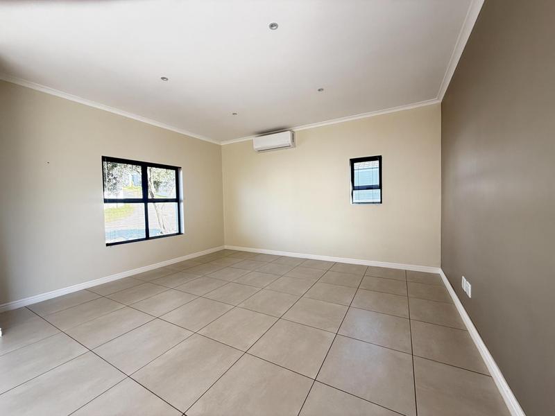 2 Bedroom Property for Sale in Klipfontein Western Cape